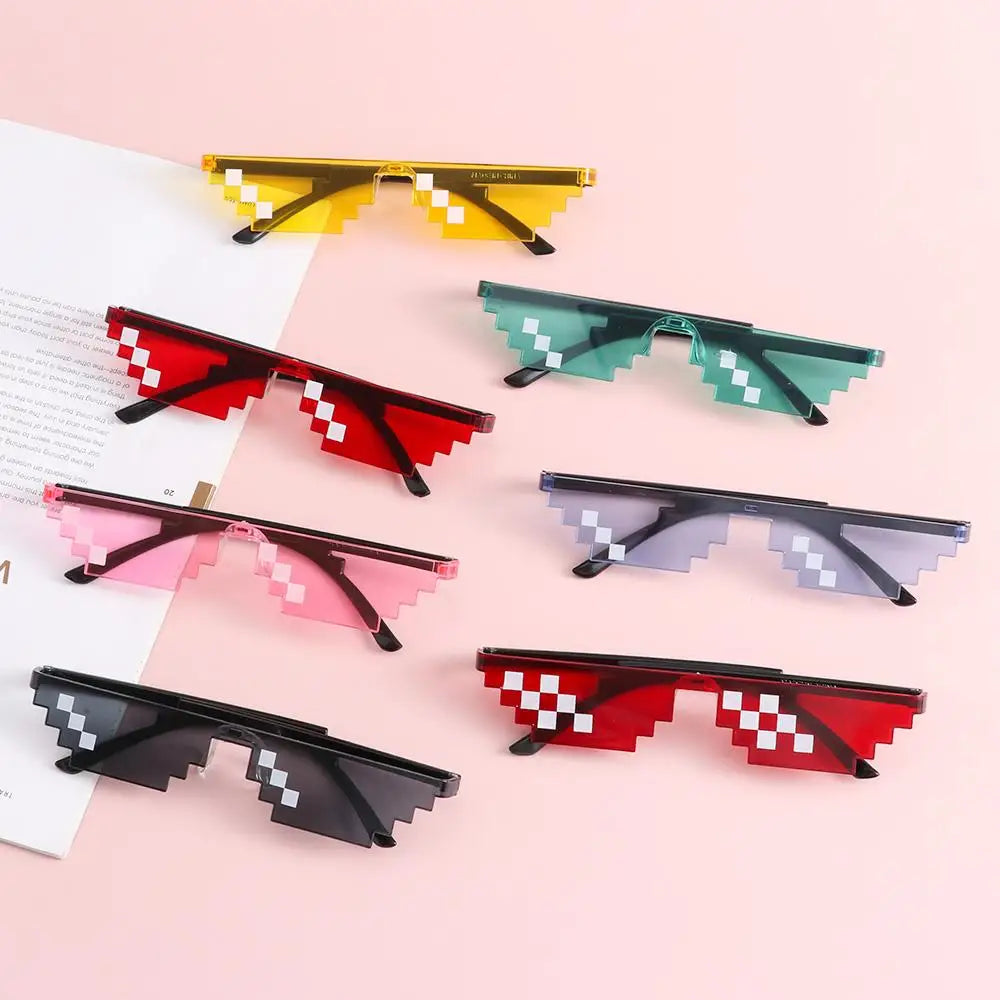 New Creative Pixelated Mosaic Glasses for Men Women Vintage Sunglasses Novel Halloween Cosplay Glasses Shades Party Glasses Gift