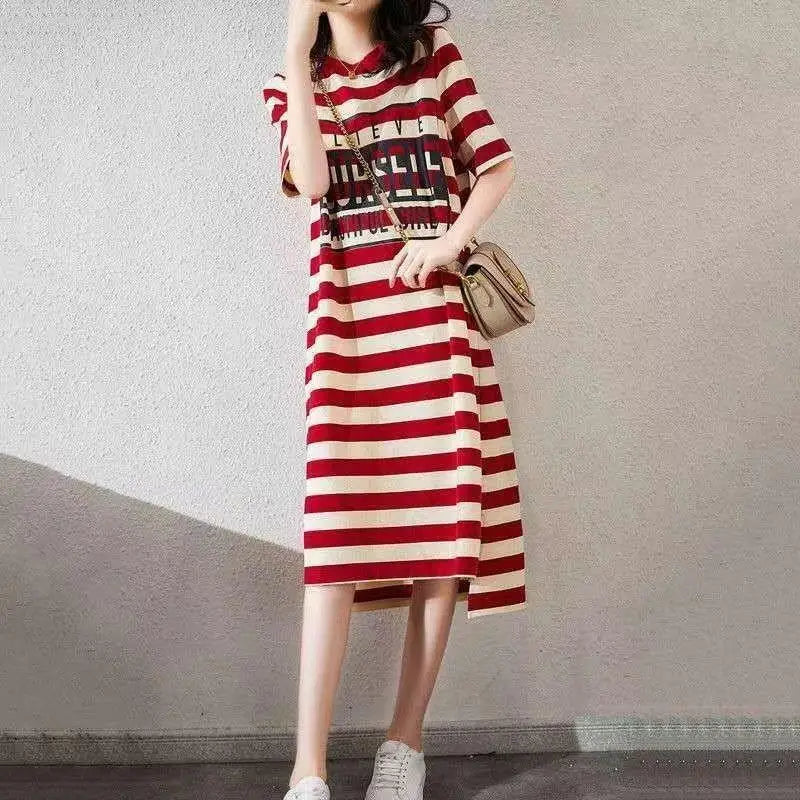 Women's short-sleeved mid-length dress covers the belly, look thin and white, casual fashionable, oversize, isversatile at home